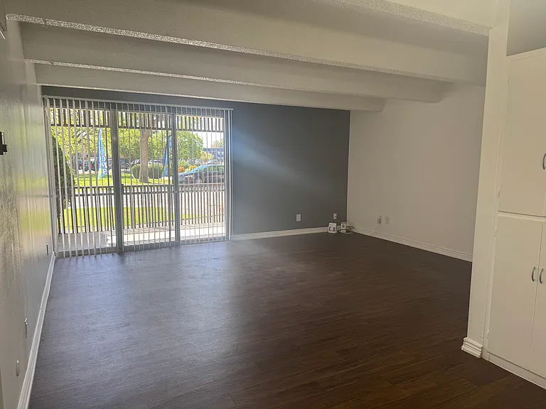 Villa Apartments — Photo 33