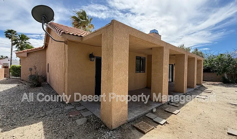 9591 Capiland Rd — Photo 31