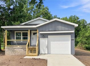 7908 Pleasant Valley Rd, Pleasant Valley, MO 64068