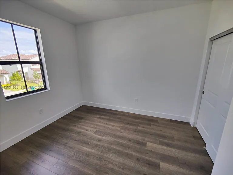 5573 Cobalto Way — Photo 17