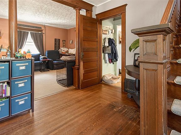5th image of 107 Edgett St