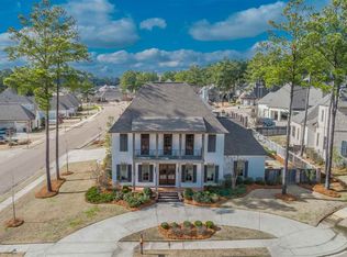 301 Edgewood Cir, Madison, MS 39110