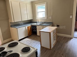 18 King St APT 2, Waterville, ME 04901
