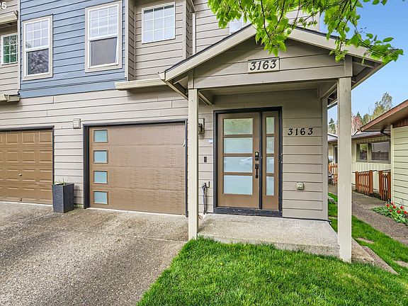 4th image of 3163 SW 199th Ter