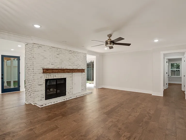 519 Thorn Ridge Cv — Photo 28
