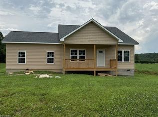 33 River Chase Dr, Traphill, NC 28685