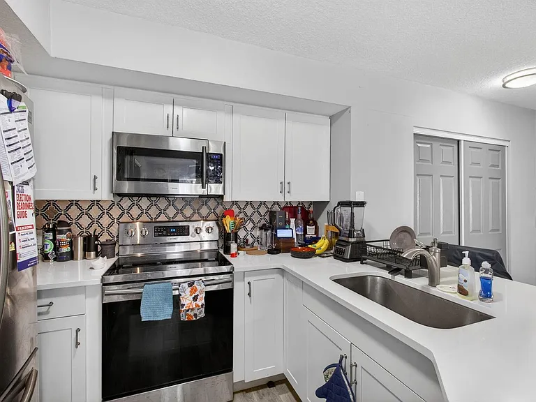 4211 San Marino Blvd #105 — Photo 11