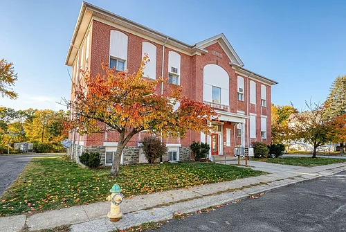 7 Adams St Photo 1
