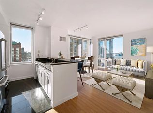 320 W 38th St APT 2027, New York, NY 10018