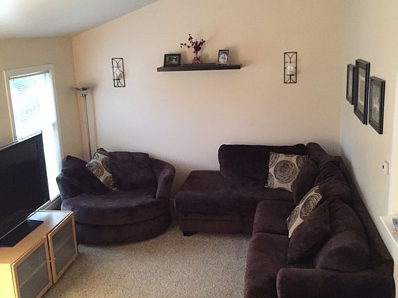 4th image of 119 N Braintree Dr