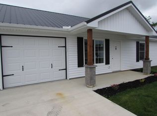 1623 Irene Dr #25, Bellefontaine, OH 43311