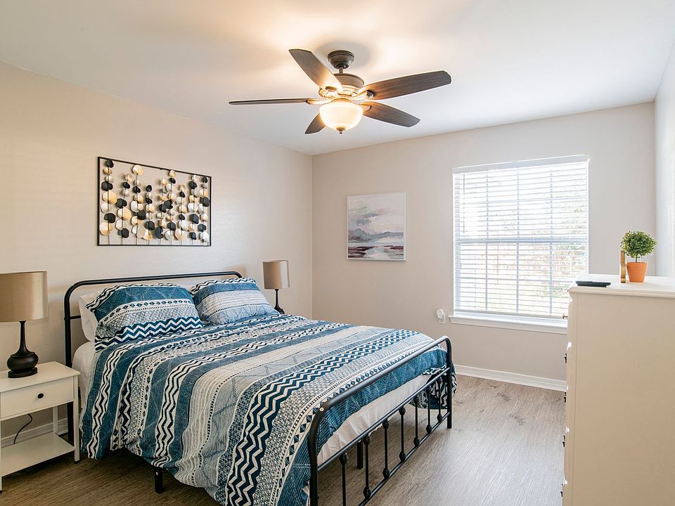 1st image of 8140 Heirloom Dr