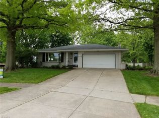 7260 Barton Cir, Parma, OH 44129