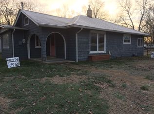 910 North Rd, West Frankfort, IL 62896