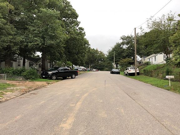 5th image of 4704 Caldwell Ave