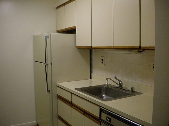 Fully Equiped Kitchen