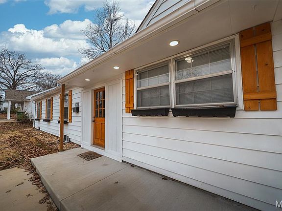 3rd image of 1022 Lynwood Dr