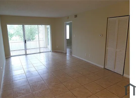 1141 Coral Club Dr #1141
