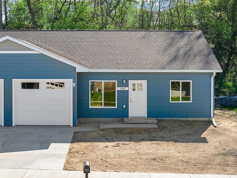 1st image of 2442 Russell Ct