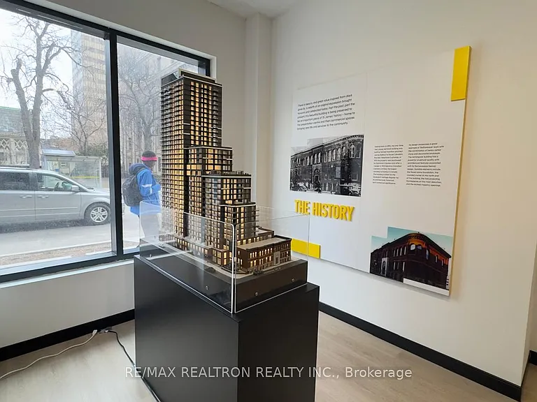 75 James St S #2912 — Photo 3