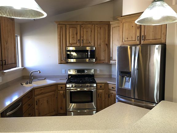 3rd image of 1528 W Lindsay Marie Cir