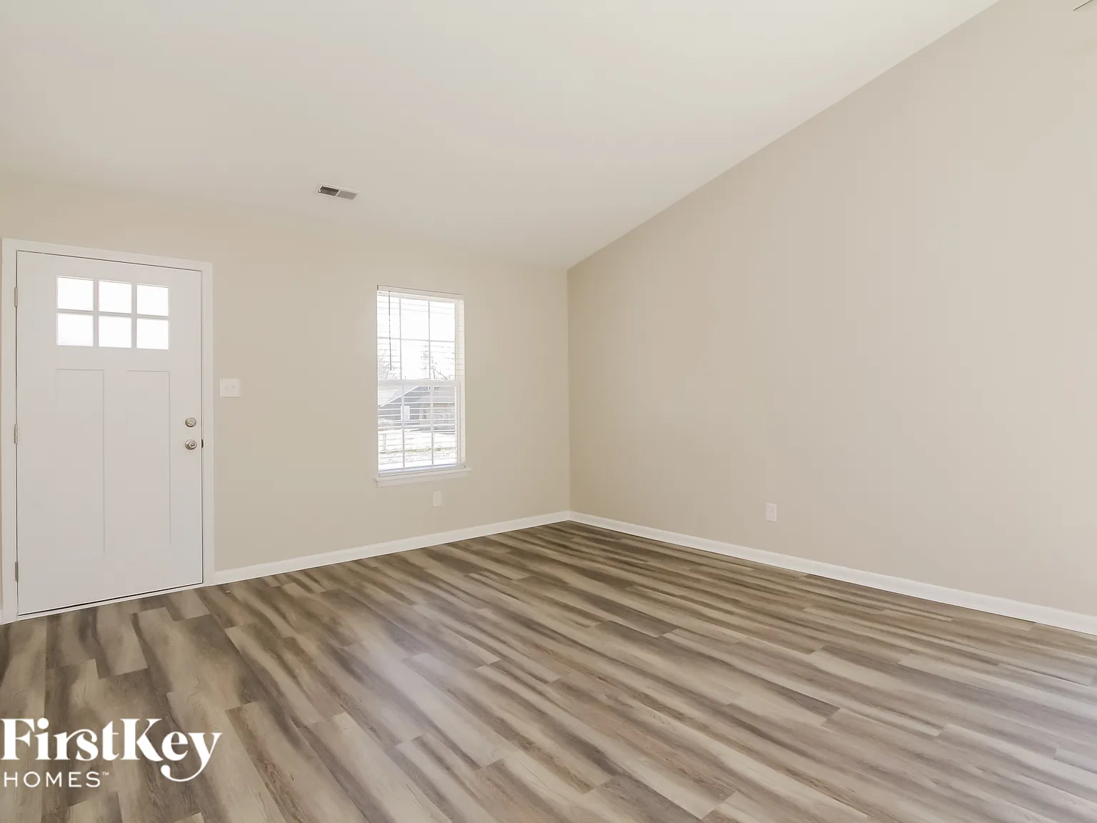 3 bed, 2.0 bath, 1495 sqft, $1,730 — Photo 4