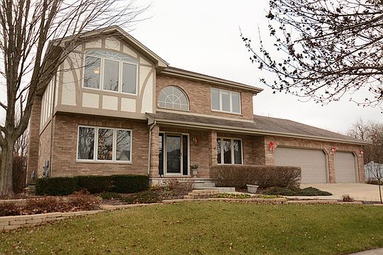 1st image of 12049 W Graceland Ct