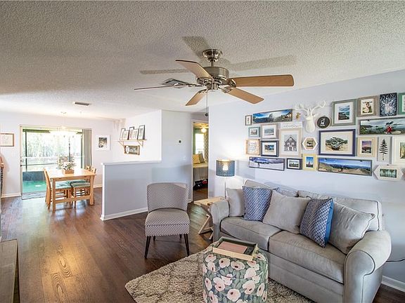 3rd image of 3130 Sandspur Dr