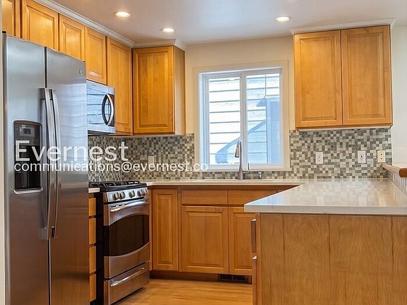 2nd image of 1930 4th Ave W