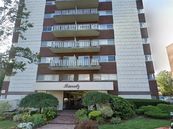 2180 Center Ave APT 6D, Fort Lee, NJ 07024