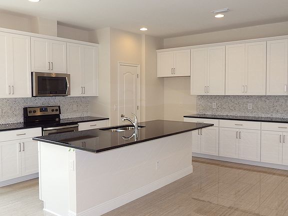 Weslyn Park - Berkeley II Interior Image 5