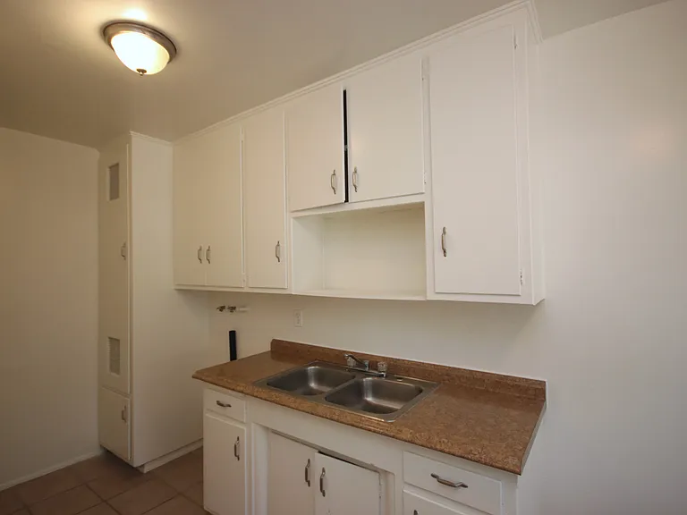 56 N Eloise Ave #2 — Photo 8