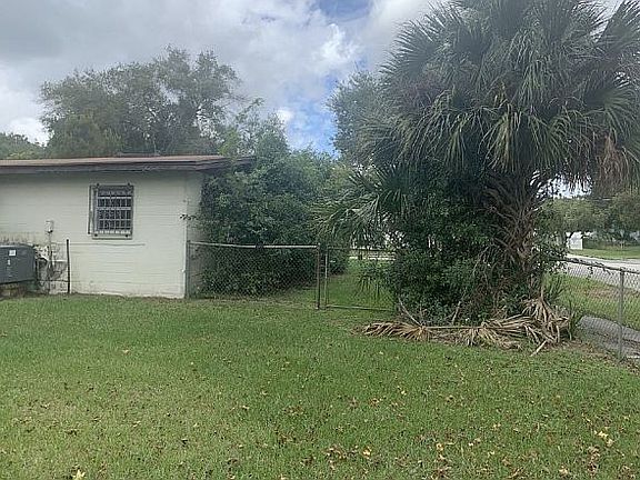 3rd image of 6386 Kearce St