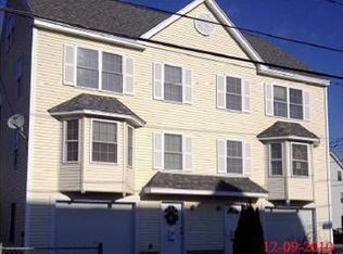 5 Bromfield St, Lawrence, MA 01841