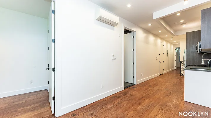 Rented by Nooklyn NYC LLC | media 30