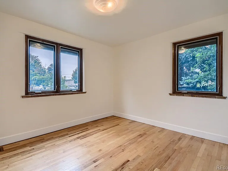 1450 Olive St — Photo 6