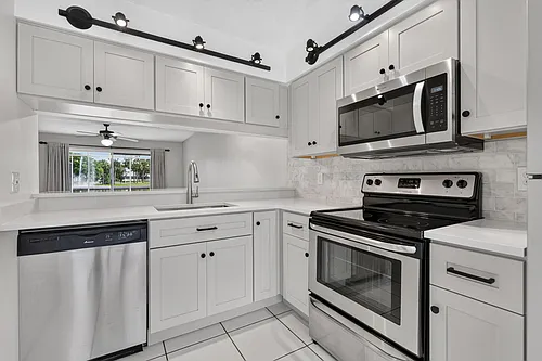 6254 Riverwalk Ln #5 Photo 1 6254 Riverwalk Ln #5 Photo 1