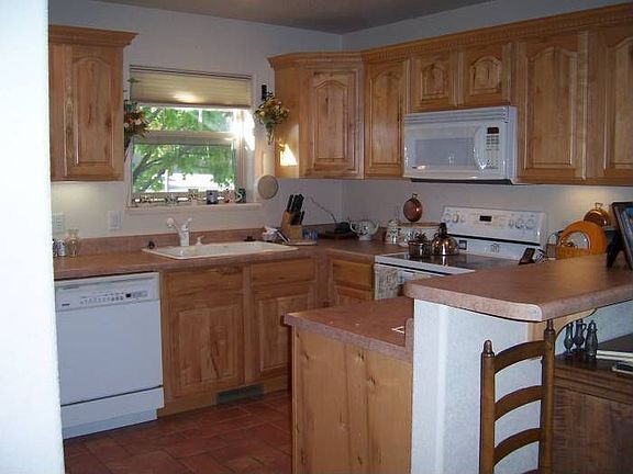 Kitchen 1