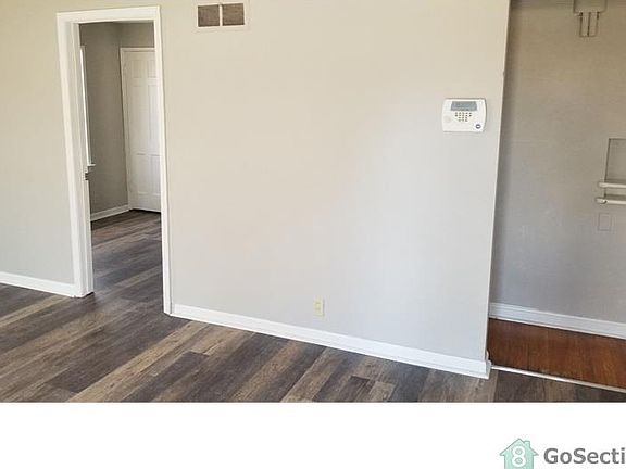 3rd image of 1006 Oran Dr