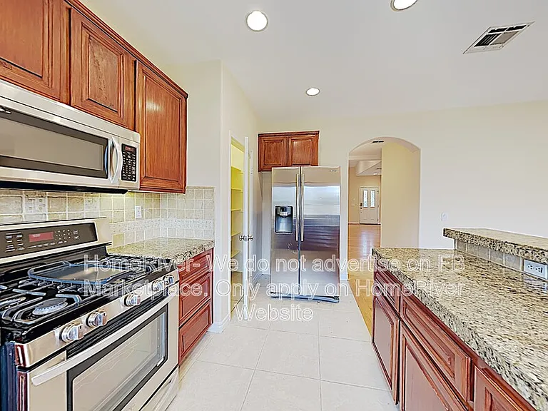7424 Whitaker Ave — Photo 2