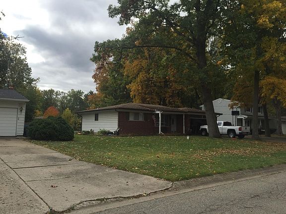 3rd image of 1143 Trotwood Ln