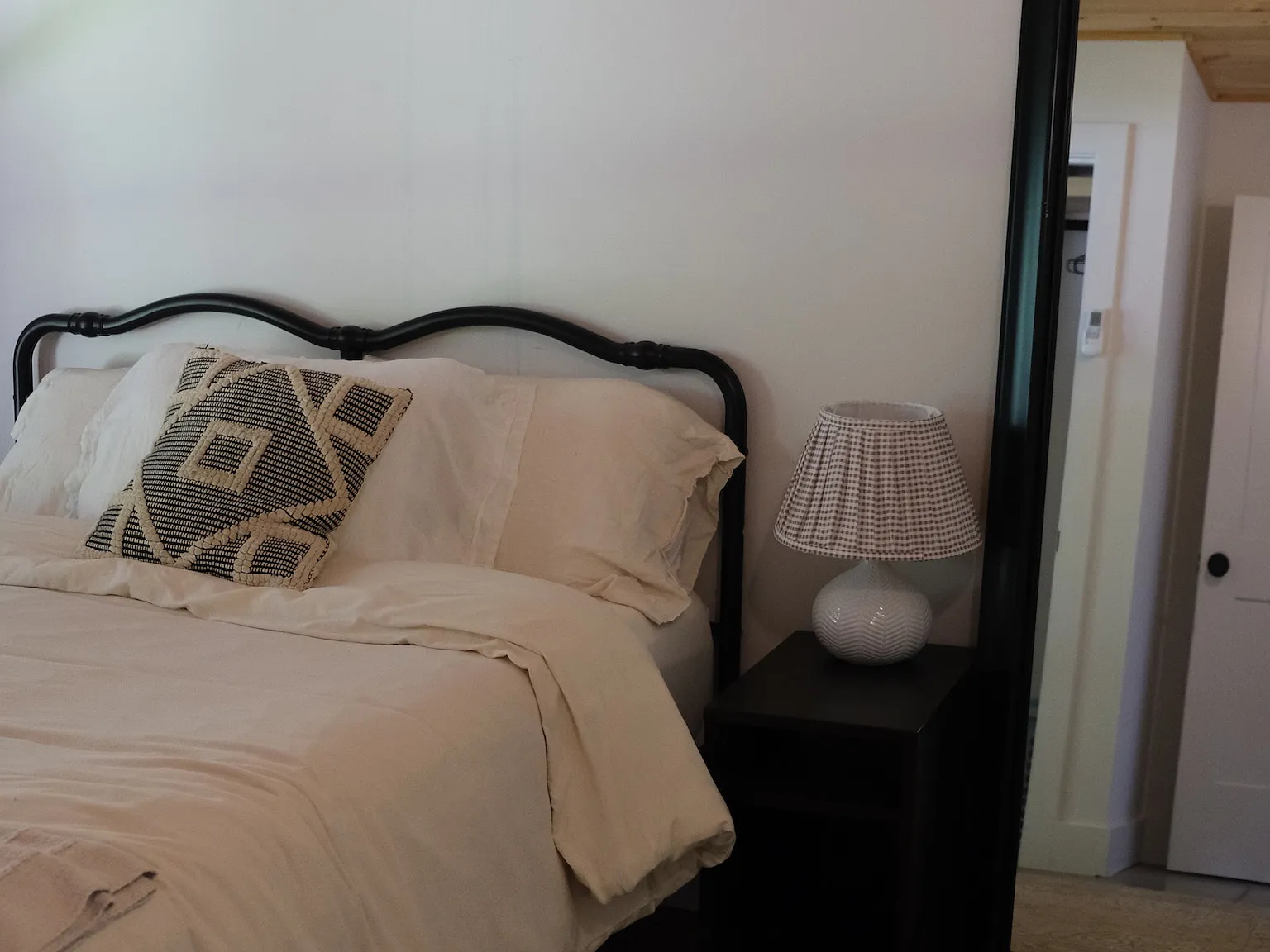 3 bed, 1176 sqft, $2,090 — Photo 4