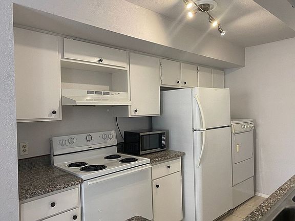 4th image of 6633 W Airport Blvd APT 907