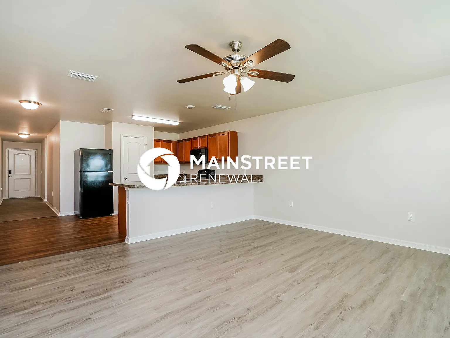 1734 NW 18th St — Photo 4