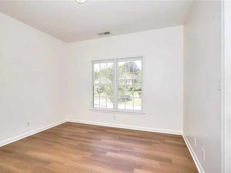 195 Beracah Walk SW — Photo 33