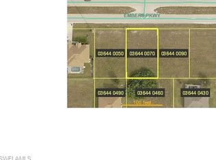 926 Embers Pkwy W, Cape Coral, FL 33993