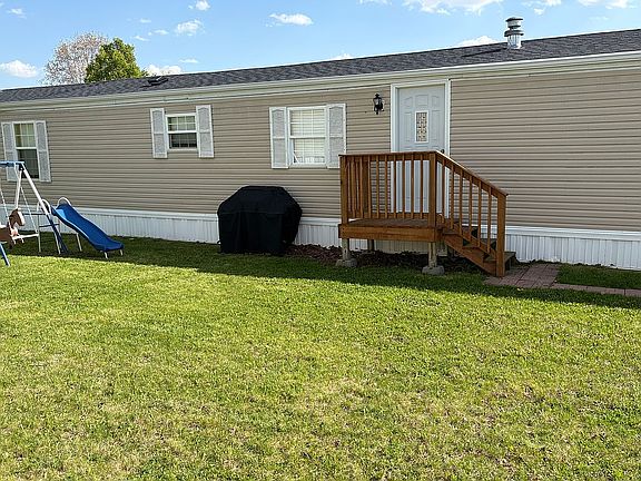 4th image of 4060 Steamboat Ln