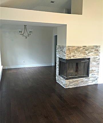 3rd image of 1562 Autumn Breeze Ln