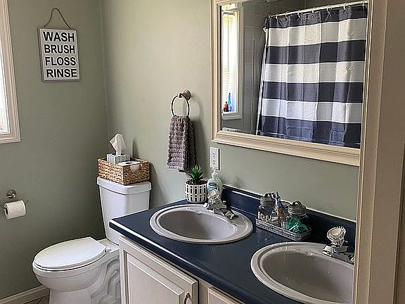Main bathroom