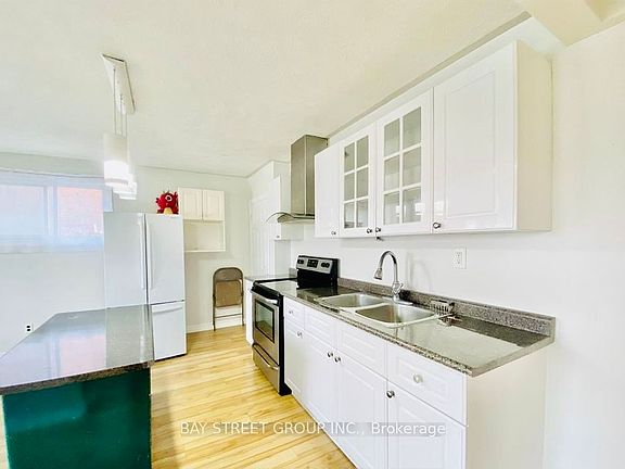 2nd image of 128 Stevenson Rd S Floor 2